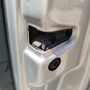 CERRADURA PUERTA DELANTERA DERECHA SKODA FABIA