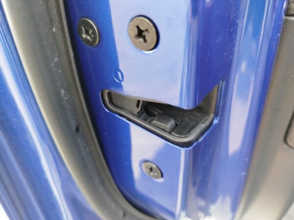 CERRADURA PUERTA DELANTERA IZQUIERDA  MAZDA 3 BERLINA