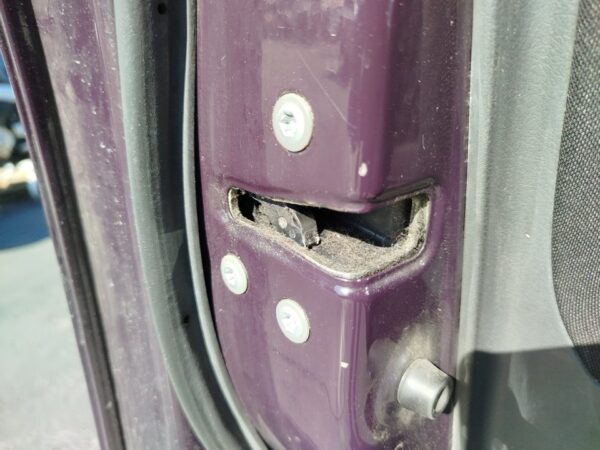 CERRADURA PUERTA DELANTERA IZQUIERDA  TOYOTA VERSO