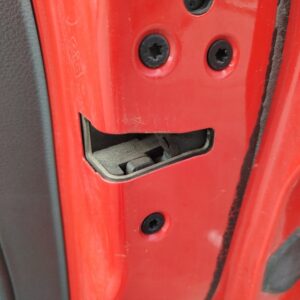 CERRADURA PUERTA TRASERA DERECHA  FORD FOCUS LIM.