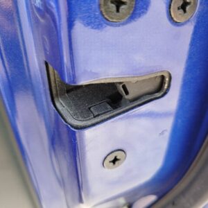 CERRADURA PUERTA TRASERA DERECHA  MAZDA 3 BERLINA