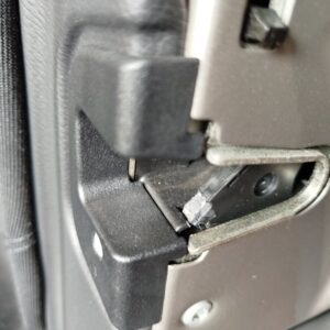 CERRADURA PUERTA TRASERA DERECHA  MERCEDES CLASE C  BERLINA