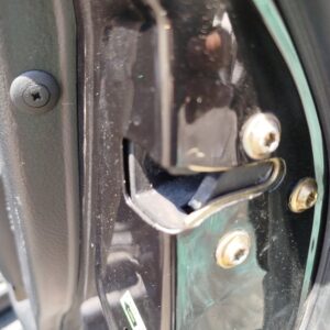 CERRADURA PUERTA TRASERA DERECHA  SSANGYONG REXTON