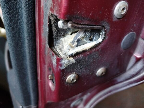 CERRADURA PUERTA TRASERA DERECHA  VOLKSWAGEN GOLF III BERLINA