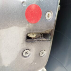CERRADURA PUERTA TRASERA IZQUIERDA  MAZDA 5 BERL.
