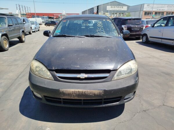 PILOTO TRASERO IZQUIERDO INTERIOR CHEVROLET LACETTI - Imagen 2