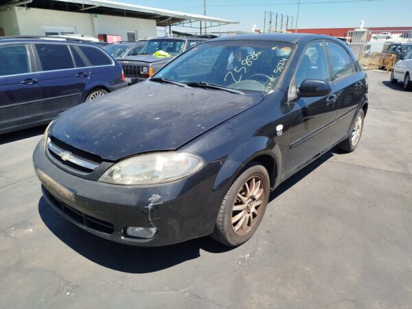 PILOTO TRASERO IZQUIERDO INTERIOR CHEVROLET LACETTI - Imagen 8