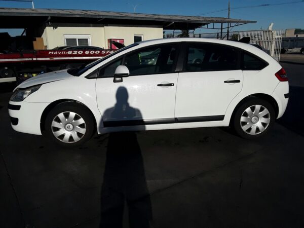 CAJA RELES / FUSIBLES CITROEN C4 BERLINA - Imagen 10