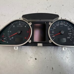 CUADRO INSTRUMENTOS AUDI A6 BERLINA