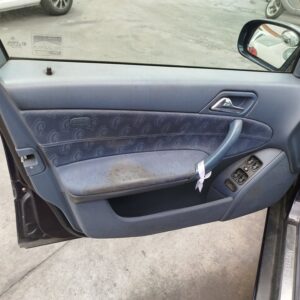 ELEVALUNAS DELANTERO IZQUIERDO MERCEDES CLASE C  BERLINA