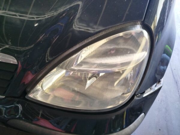 FARO IZQUIERDO MERCEDES CLASE A