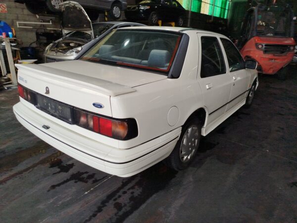 TAPA MALETERO FORD SIERRA BERLINA - Imagen 4