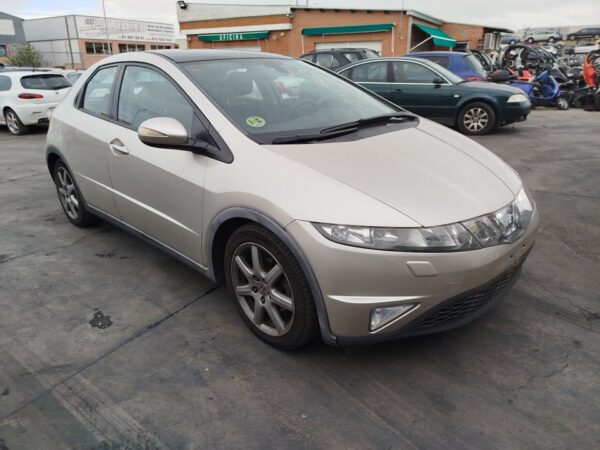 PILOTO TRASERO DERECHO HONDA CIVIC BERLINA 5 - Imagen 6