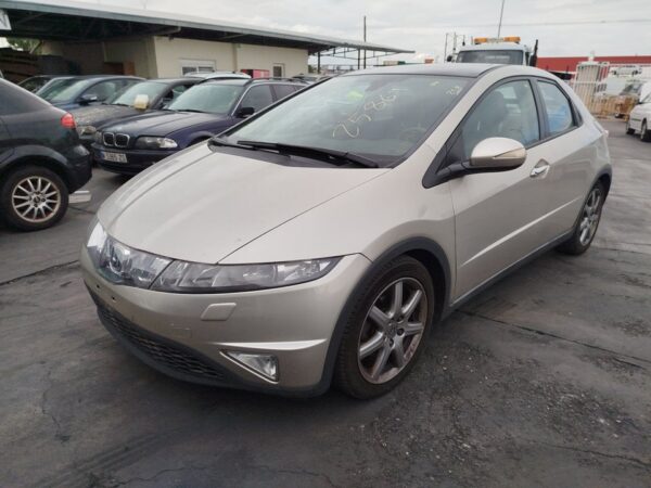 PARAGOLPES TRASERO HONDA CIVIC BERLINA 5 - Imagen 10