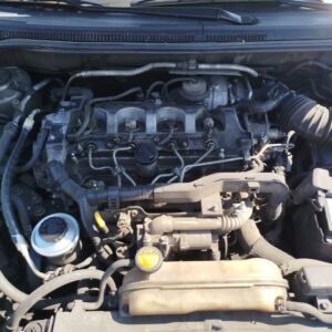 MOTOR COMPLETO TOYOTA AVENSIS BERLINA