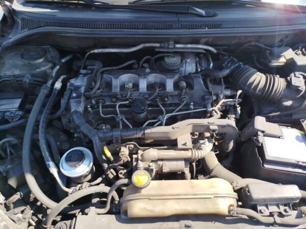 MOTOR COMPLETO TOYOTA AVENSIS BERLINA
