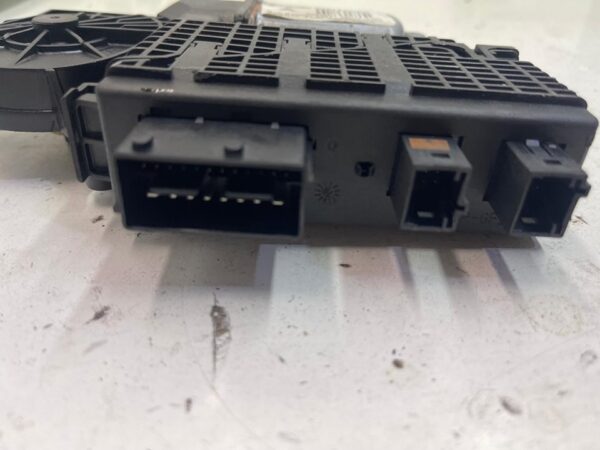 MOTOR ELEVALUNAS DELANTERO DERECHO CITROEN C4 PICASSO - Imagen 4