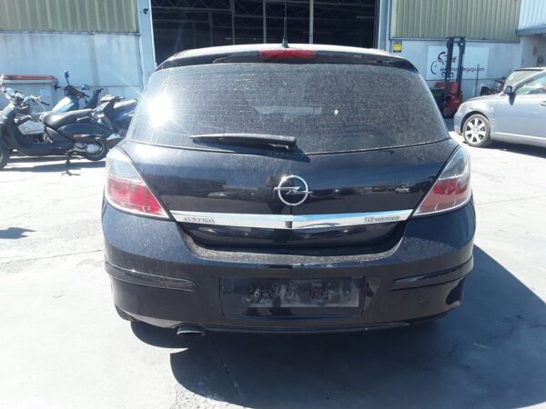 CAJA RELES / FUSIBLES OPEL ASTRA H BER. - Imagen 11