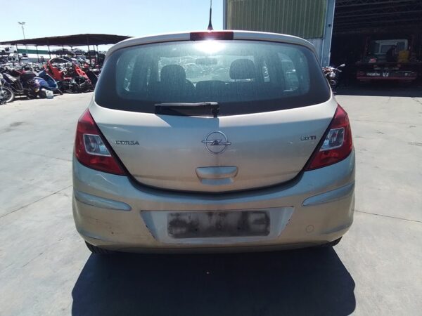PARAGOLPES TRASERO OPEL CORSA D - Imagen 7