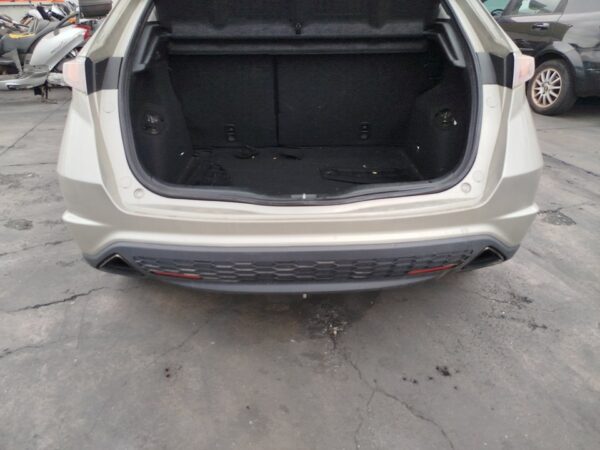 PARAGOLPES TRASERO HONDA CIVIC BERLINA 5 - Imagen 3