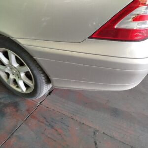 PARAGOLPES TRASERO MERCEDES CLASE C  BERLINA