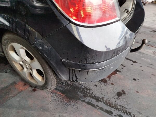 PARAGOLPES TRASERO OPEL ASTRA H BERLINA