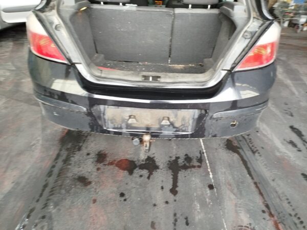PARAGOLPES TRASERO OPEL ASTRA H BERLINA - Imagen 3