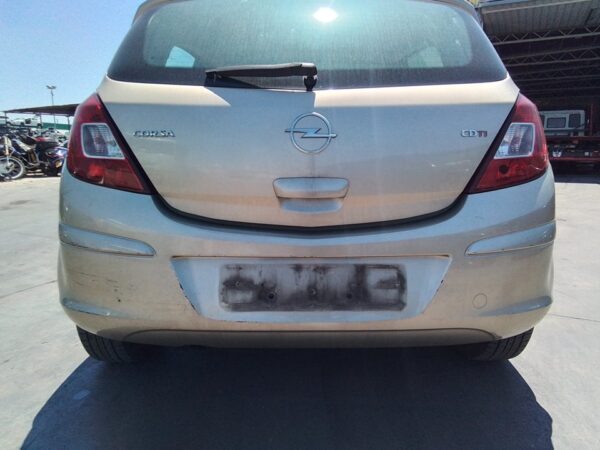 PARAGOLPES TRASERO OPEL CORSA D - Imagen 3