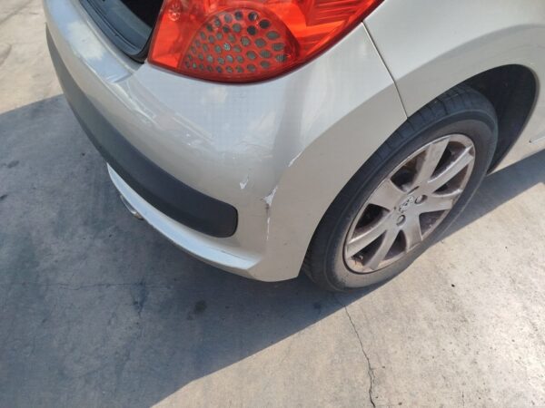 PARAGOLPES TRASERO PEUGEOT 207 - Imagen 2