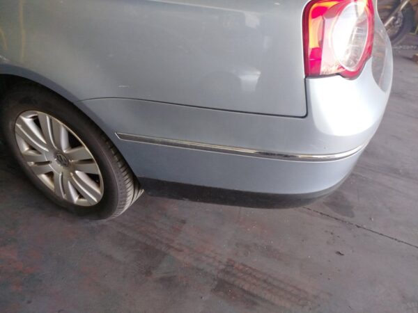PARAGOLPES TRASERO VOLKSWAGEN PASSAT BERLINA
