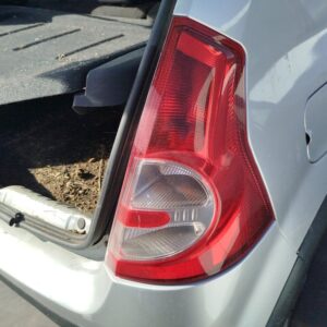 PILOTO TRASERO DERECHO DACIA SANDERO