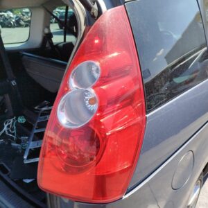 PILOTO TRASERO DERECHO MAZDA 5 BERL.