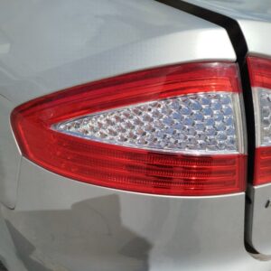 PILOTO TRASERO IZQUIERDO FORD MONDEO BER.