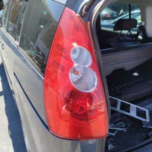PILOTO TRASERO IZQUIERDO MAZDA 5 BERL.