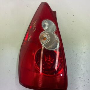 PILOTO TRASERO IZQUIERDO MAZDA 5 BERL.