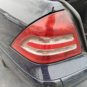 PILOTO TRASERO IZQUIERDO MERCEDES CLASE C  BERLINA