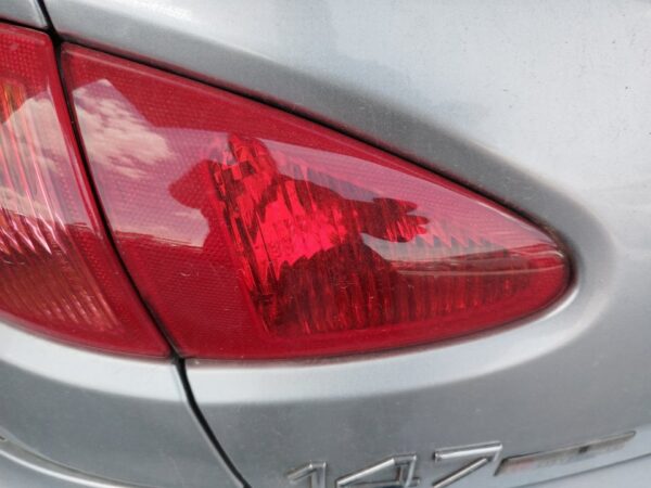 PILOTO TRASERO IZQUIERDO INTERIOR ALFA ROMEO 147