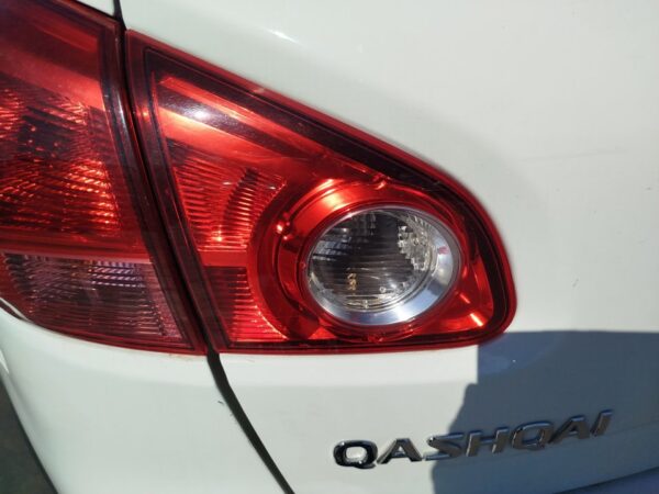 PILOTO TRASERO IZQUIERDO INTERIOR NISSAN QASHQAI