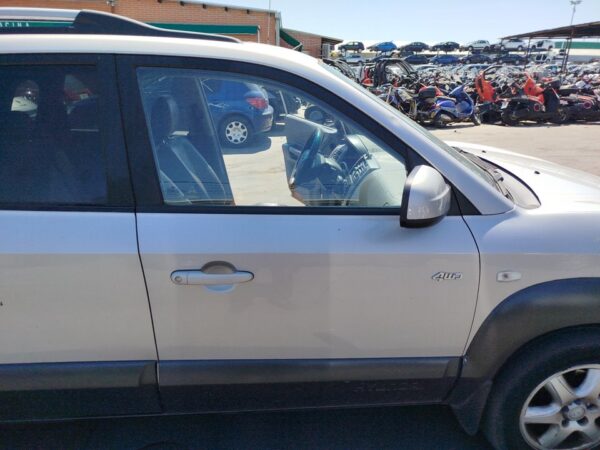 PUERTA DELANTERA DERECHA HYUNDAI TUCSON