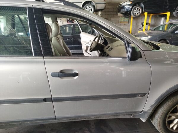 PUERTA DELANTERA DERECHA VOLVO XC90