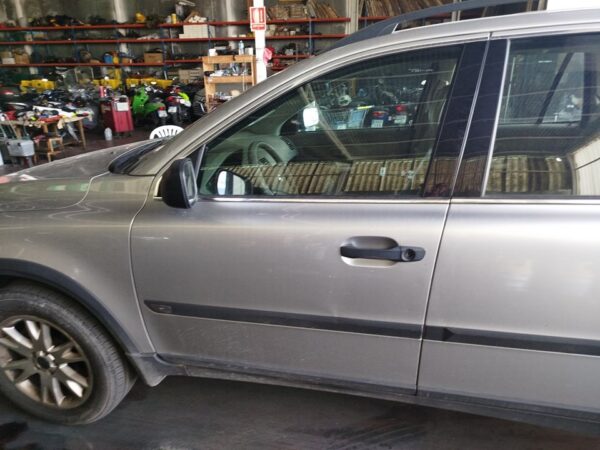 PUERTA DELANTERA IZQUIERDA VOLVO XC90