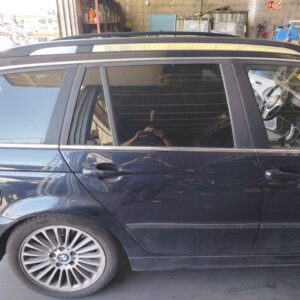 PUERTA TRASERA DERECHA BMW SERIE 3 BERLINA