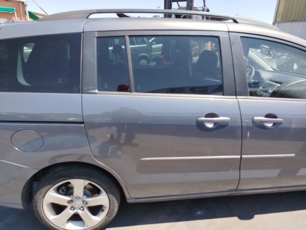 PUERTA TRASERA DERECHA MAZDA 5 BERL.