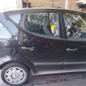 PUERTA TRASERA DERECHA MERCEDES CLASE A