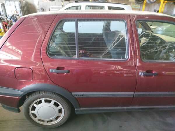 PUERTA TRASERA DERECHA VOLKSWAGEN GOLF III BERLINA
