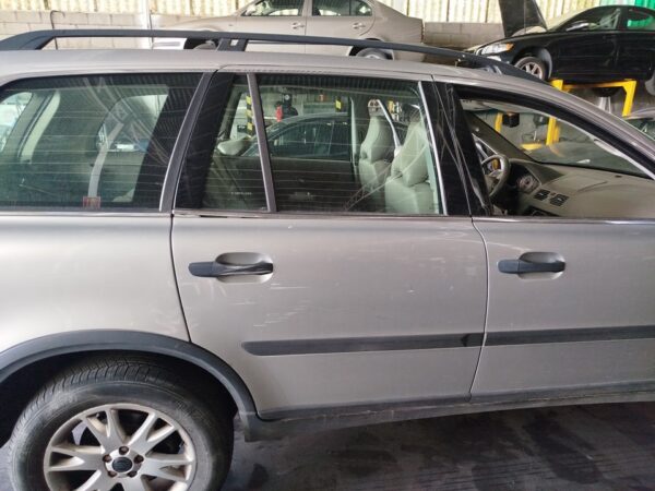 PUERTA TRASERA DERECHA VOLVO XC90