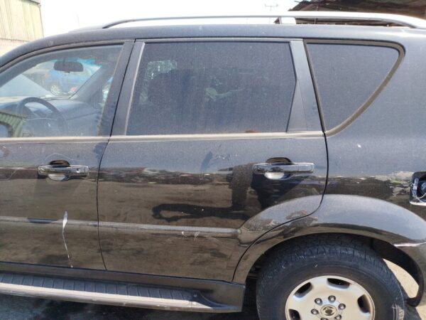 PUERTA TRASERA IZQUIERDA SSANGYONG REXTON