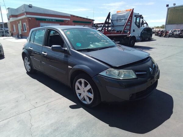FARO IZQUIERDO RENAULT MEGANE II CLASSIC BERLINA - Imagen 6