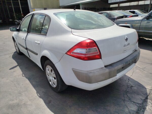 PARAGOLPES DELANTERO RENAULT MEGANE II CLASSIC BERLINA - Imagen 11