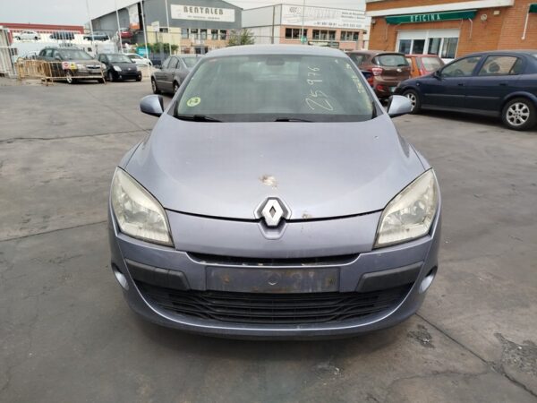 PARAGOLPES TRASERO RENAULT MEGANE III BERLINA 5 P - Imagen 4